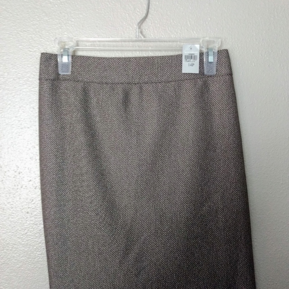 SALE NWT Ann Taylor Pencil Skirt SALE